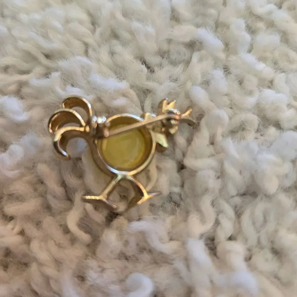 Vintage Walking Bird Pin Gold Yellow Stone Body Blue Rhinestone Brooch